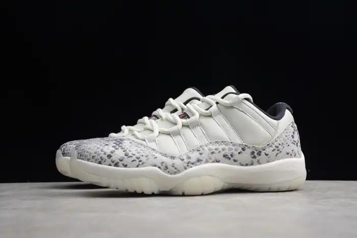 Reps TB Air Jordan 11 Low SE Snake Light Bone CD6846-002 0123