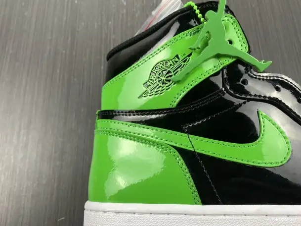 Cheap TB 555088-030 Jordan 1 High Green Pine OG Air 0228