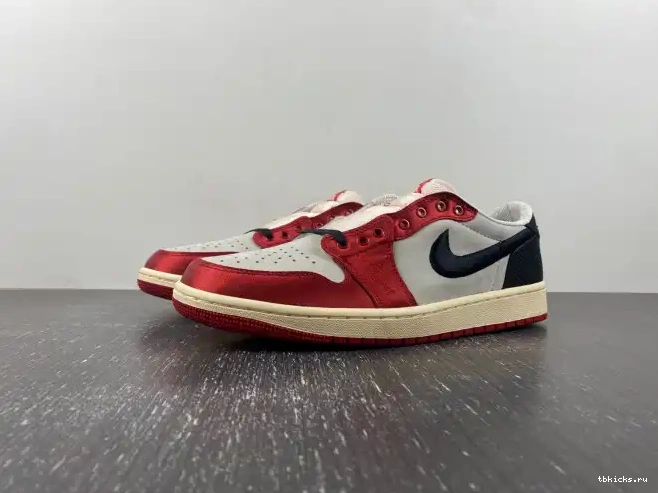 Rep TB Trophy Jordan OG 1 x Air Low Away Room FN0432-100 0226