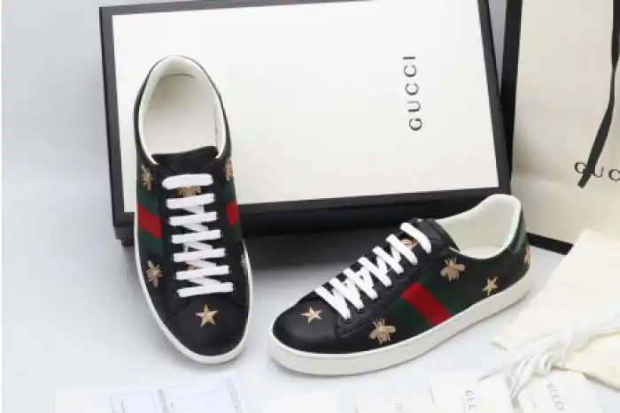 Rep TB GUCC ACE EMBROIDERED LOW-TOP SNEAKER 386750 A38F0 1079 0201