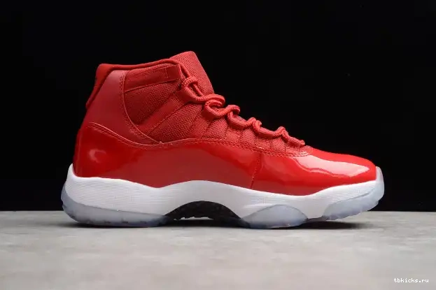 Reps TB Jordan RetroGym Air Red 11 378037-623 0224