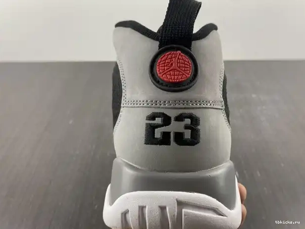 Rep TB CT8019-060 Jordan Grey Retro 9 Particle 0302