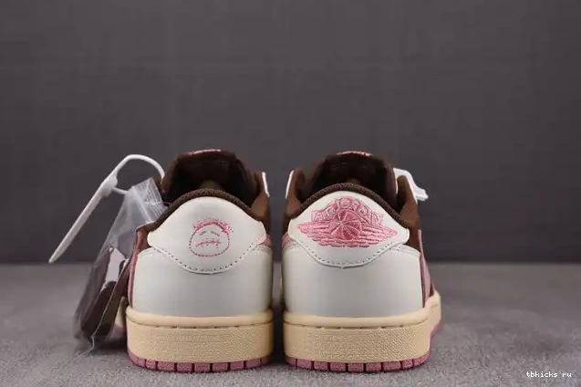 Reps TB Low 1 OG x AJ Travis SP Scott DZ4137-206 0301